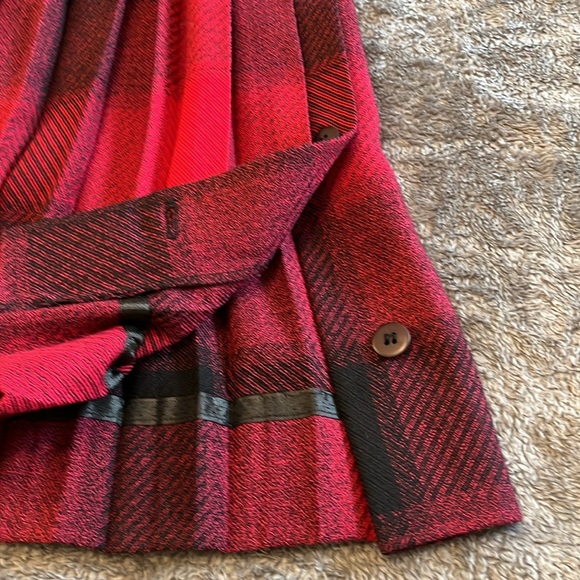 Surrey Classics Canada wool plaid skirt - Picture 5 of 11
